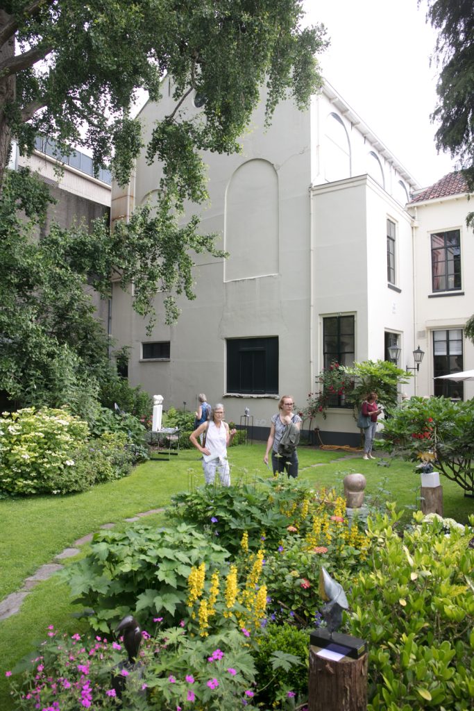 Achter Clarenburg 6, Clarenburgtuin