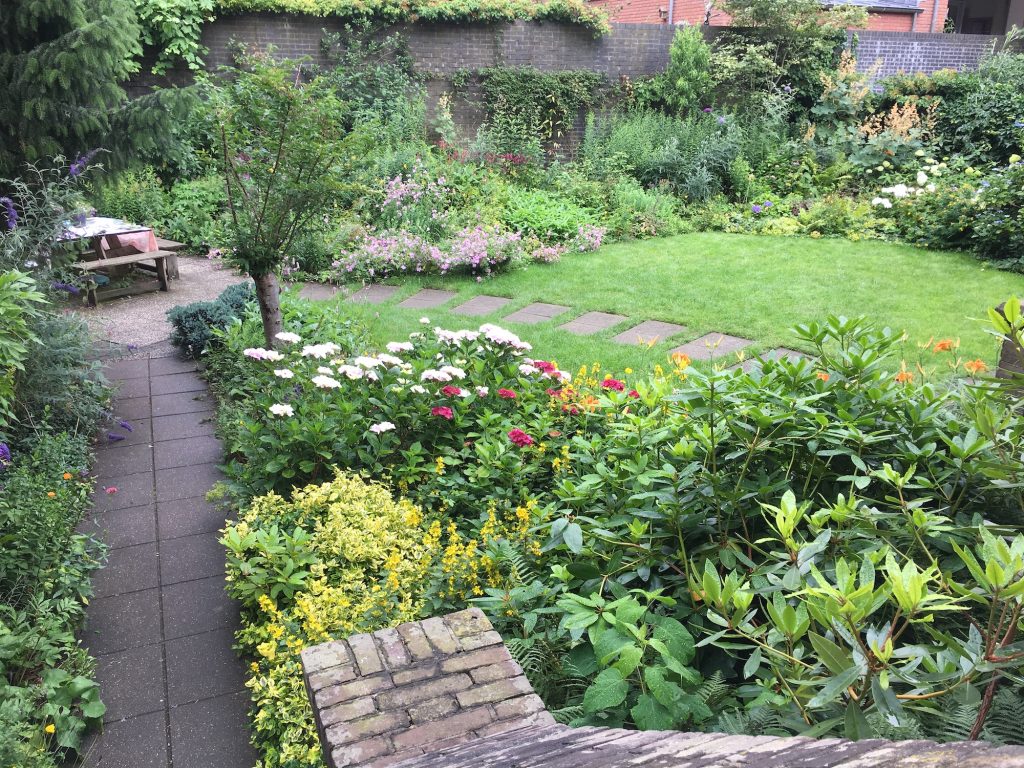 Willemsplantsoen 3, pastorie Gertrudiskathedraal